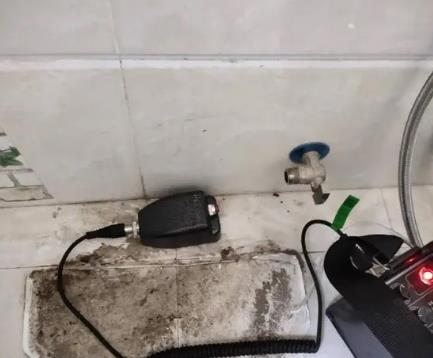 双城屋顶漏水维修公司分享下卫生间漏水的危害及解决方法